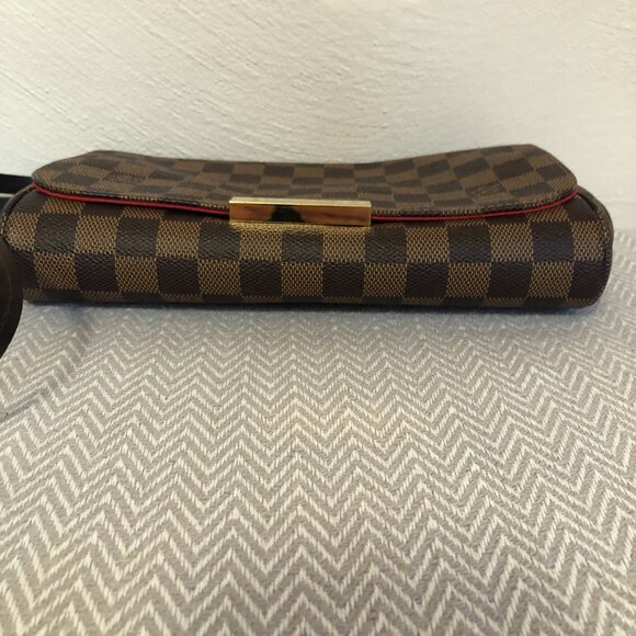 Louis Vuitton Canvas Shoulder Bag - Picture 4 of 5